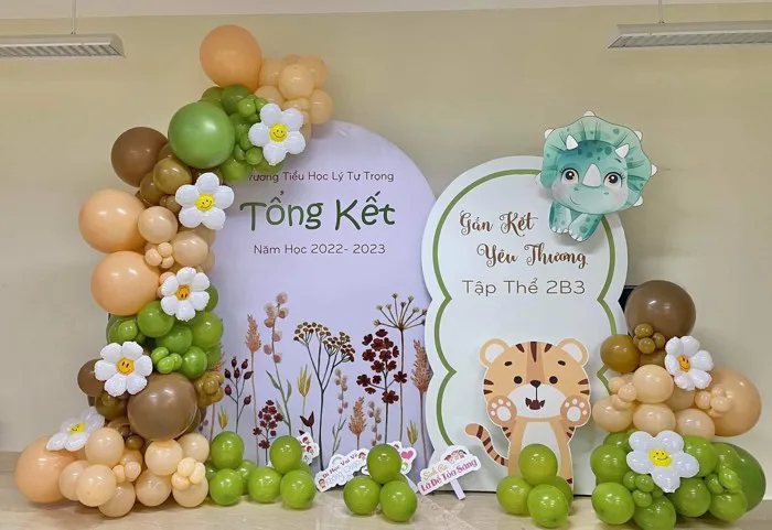 Tổng hợp những mẫu trang trí lễ tổng kết năm học 2024 - Shop Cưng Decor Tổng hợp những mẫu trang trí lễ tổng kết năm học 2024 - Shop Cưng Decor