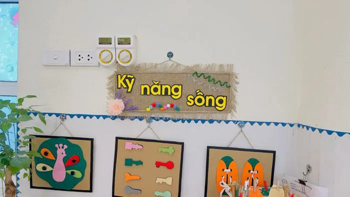 Bảng tên góc Kĩ năng sống- hangshino Bảng tên góc Kĩ năng sống- hangshino