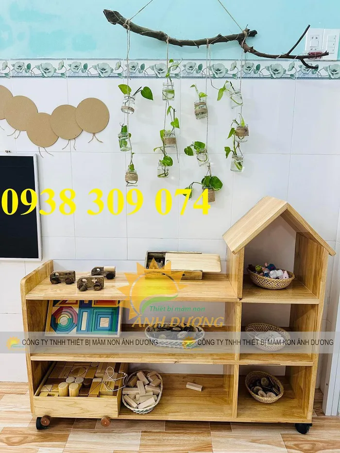 Kệ montessori ngôi nhà mầm non, Kệ gỗ montessori để đồ chơi học liệu Giá  liên hệ Mẹ và bé Rao vặt miễn phí, đăng tin mua bán, cho thuê, tuyển dụng,