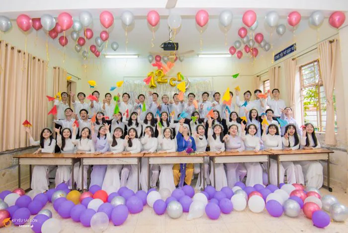 Gợi ý những ý tưởng trang trí lớp học với bóng bay