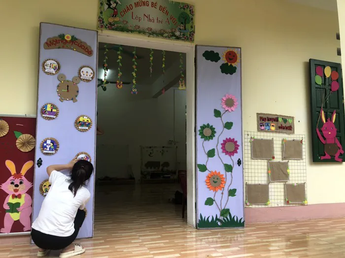 TRANG TRÍ LỚP HỌC ĐỂ SẴN SÀNG ĐÓN CÁC BÉ BƯỚC VÀO NĂM HỌC MỚI 2023-2024