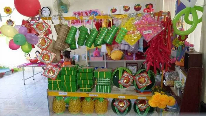 cách trang trí trường mầm non nhân dịp Tết nguyên đán