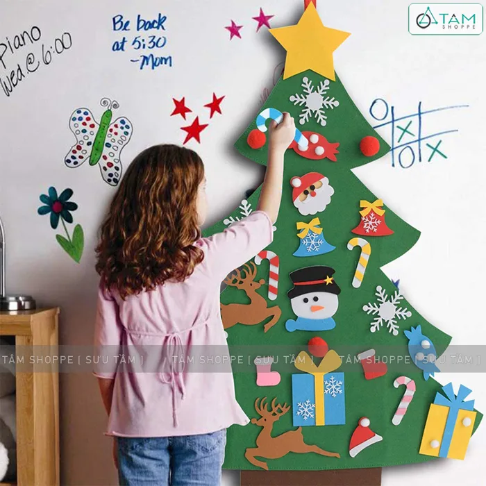 Bé hồ hởi đến trường nhờ những cách trang trí Noel mầm non siêu đáng yêu Bé hồ hởi đến trường nhờ những cách trang trí Noel mầm non siêu đáng yêu
