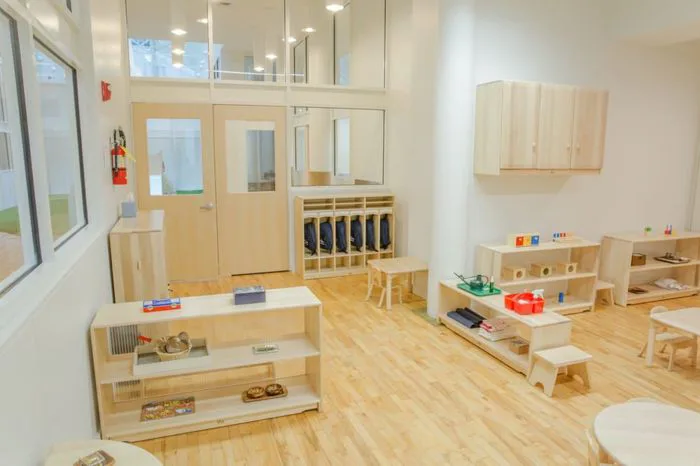 Những gợi ý khi bắt đầu set up mô hình lớp học Montessori - Sol Edu Những gợi ý khi bắt đầu set up mô hình lớp học Montessori - Sol Edu