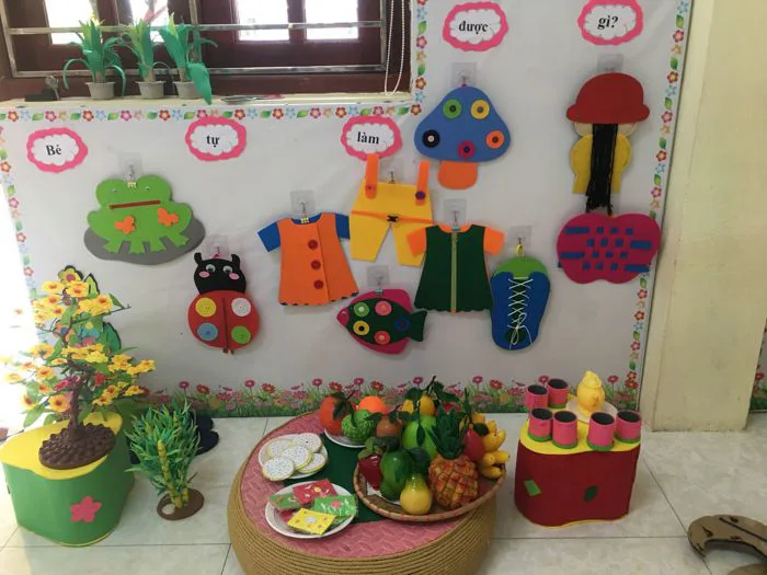HỘI THI TRANG TRÍ MÔI TRƯỜNG NHÓM LỚP LẤY TRẺ LÀM TRUNG TÂM