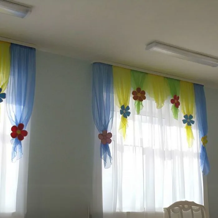 Bật mí cách trang trí rèm cửa mầm non đẹp và dễ thương