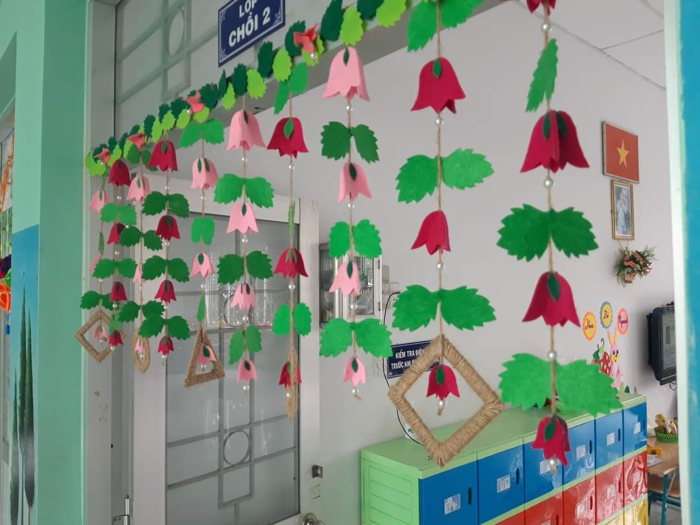6 Ý tưởng sáng tạo trang trí cửa lớp và rèm cửa mầm non ấn tượng nhất