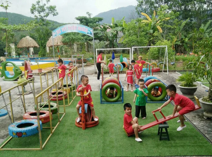 Mở không gian sáng tạo bằng cách trang trí sân trường mầm non