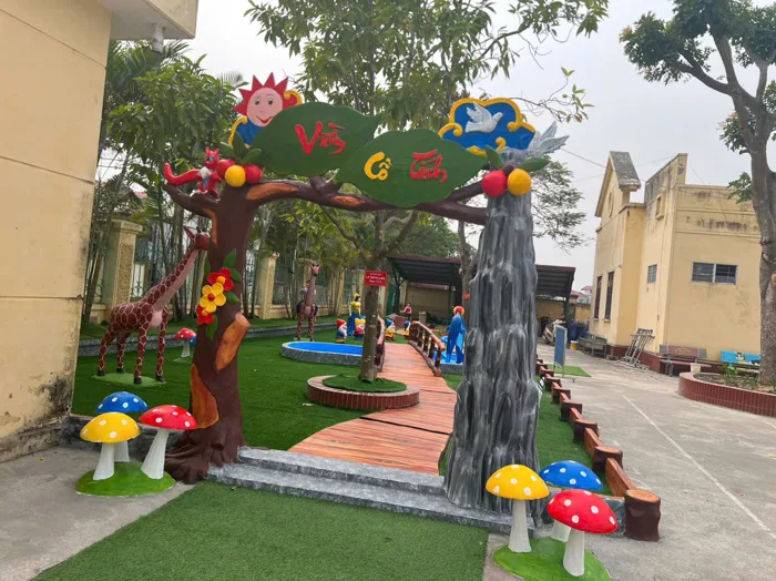 XÂY DỰNG VƯỜN CỔ TÍCH TẠO SÂN CHƠI CHO TRẺ MẦM NON