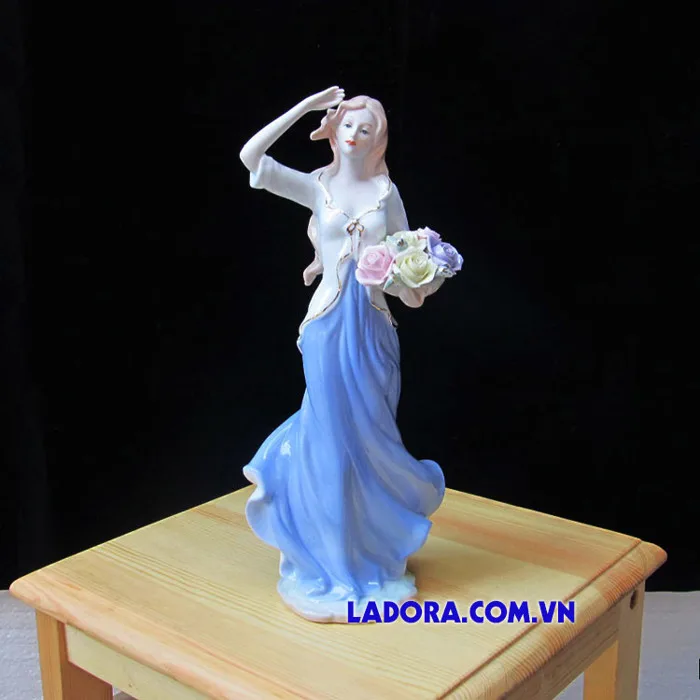 Trang trí nội thất trong nhà - Những Tiểu thư gốm sứ Xinh đẹp tại Ladora