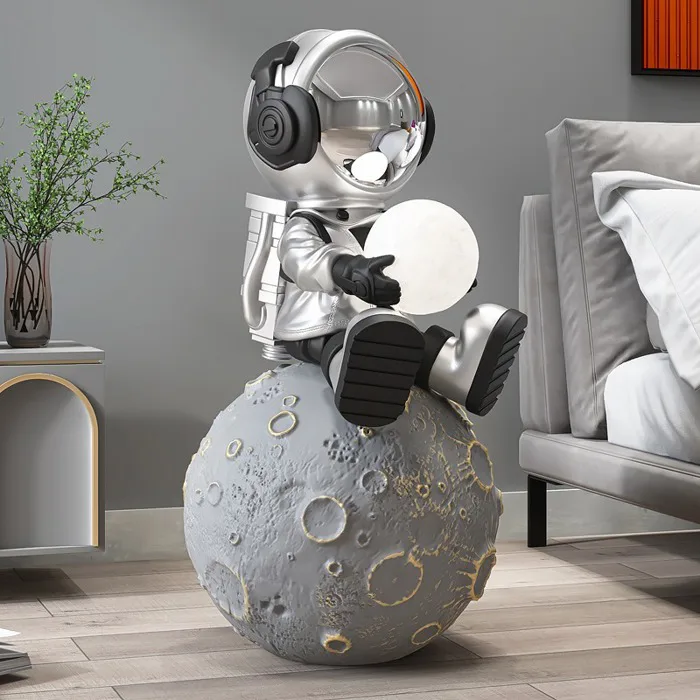 Tượng Phi Hành Gia Ngắm Trăng – Điểm Nhấn Trang Trí Hiện Đại Tượng Phi Hành Gia Ngắm Trăng – Điểm Nhấn Trang Trí Hiện Đại